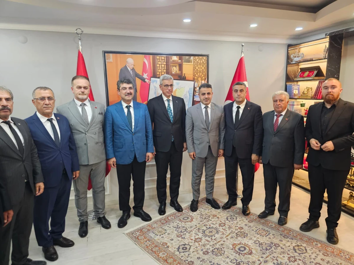 Sağlık Bakanı Kemal Memişoğlu İl Başkanlığımızı ziyaret etti